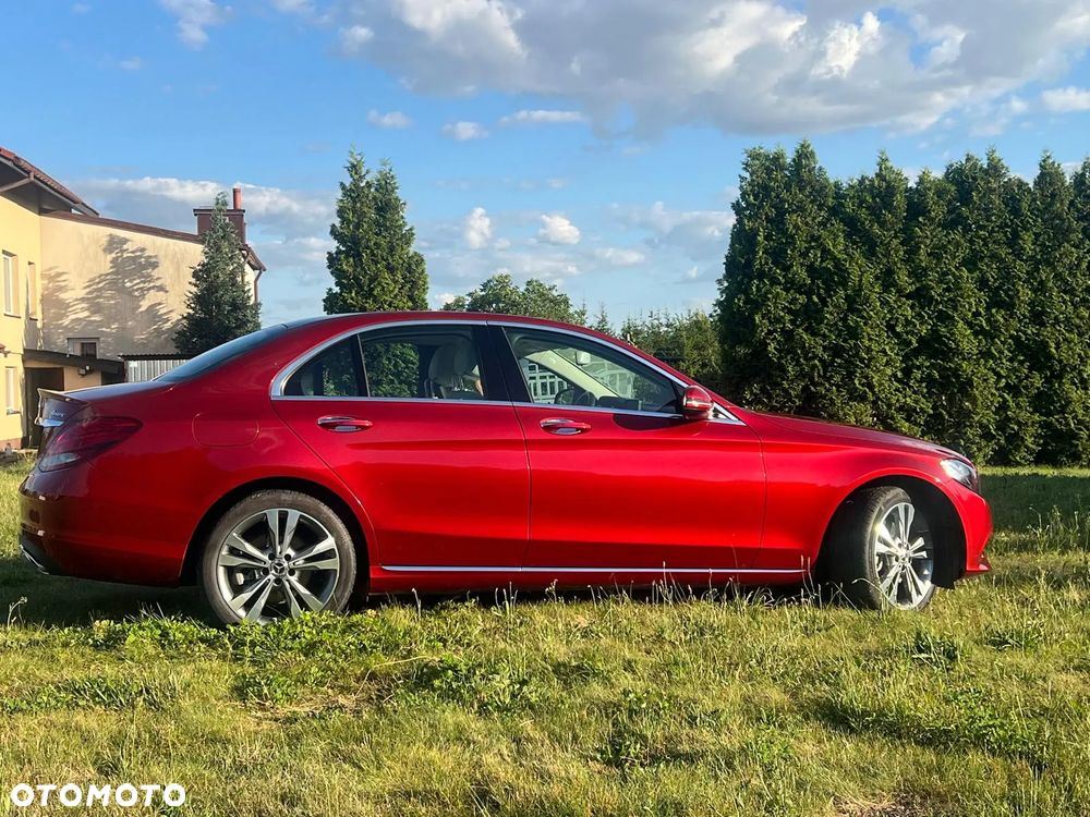 Mercedes-Benz Klasa C 300 7G-TRONIC - 28