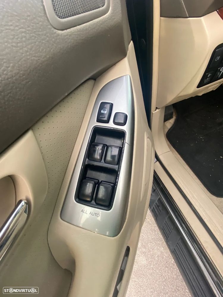 Toyota Land Cruiser 3.0 D-4D Pack A. - 5