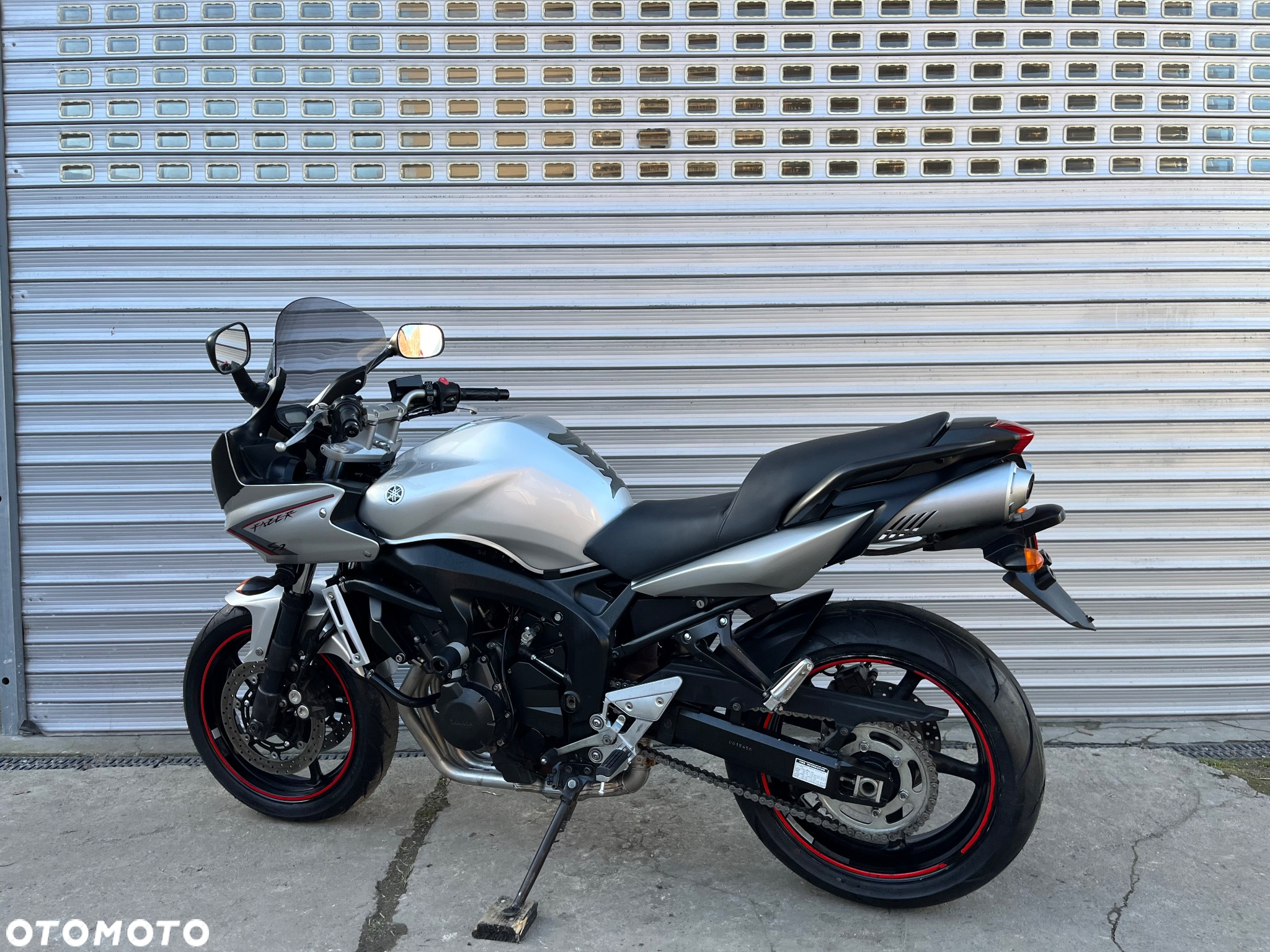 Yamaha FZ6 - 8