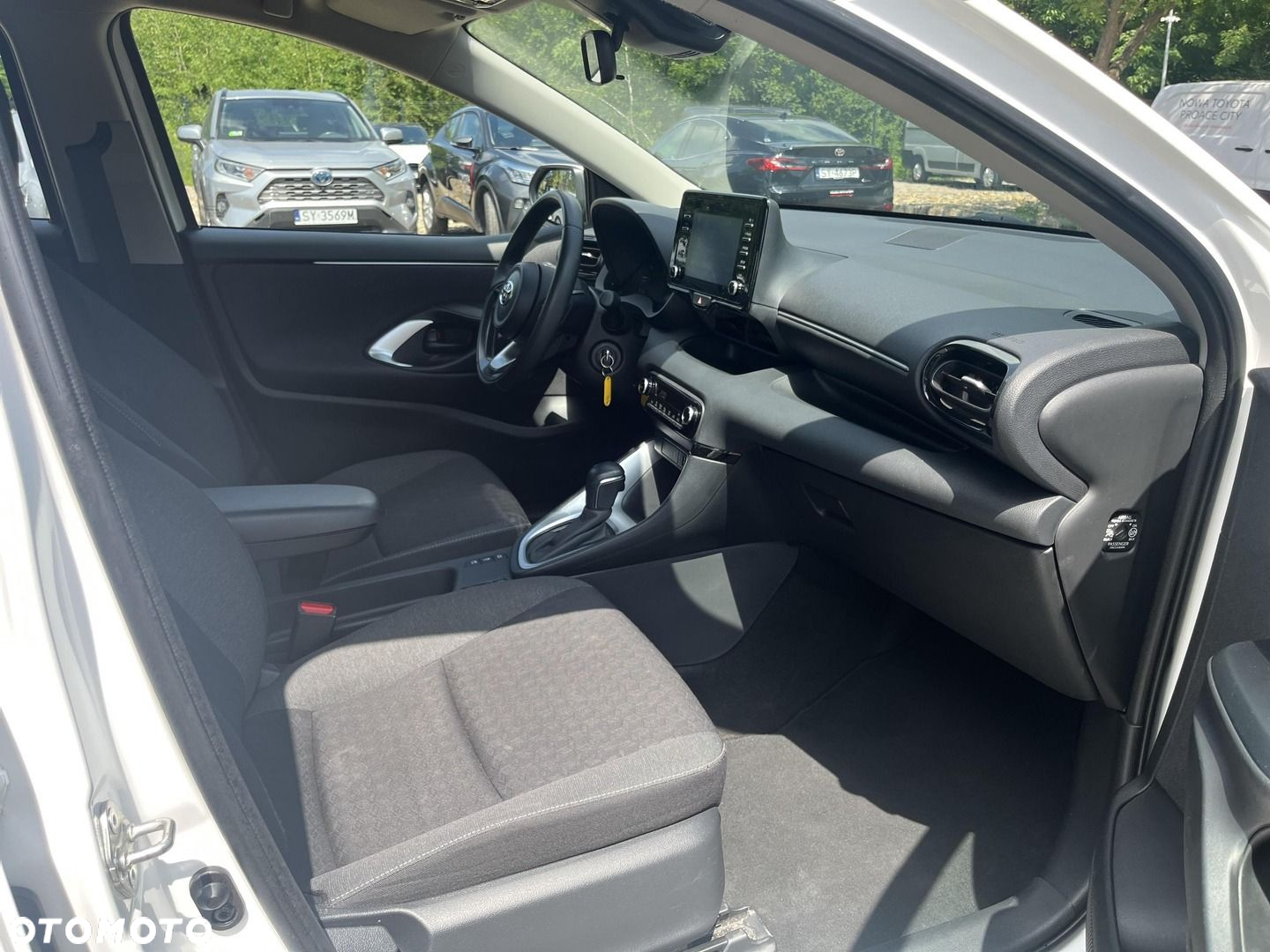 Toyota Yaris Hybrid 1.5 Comfort - 16