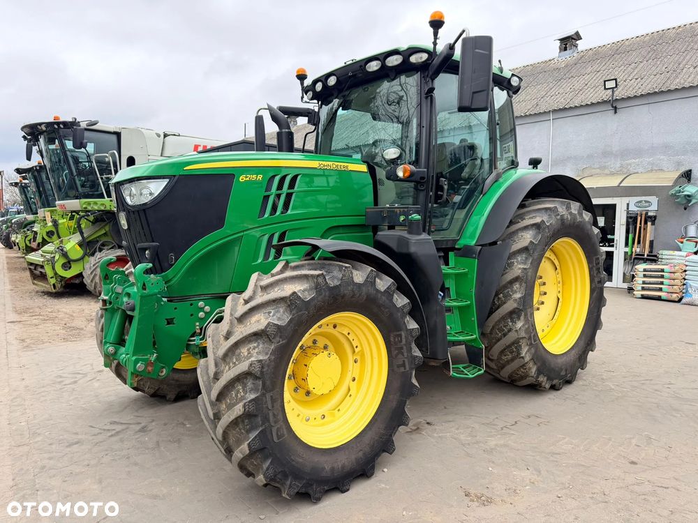 John Deere 6215R - 12
