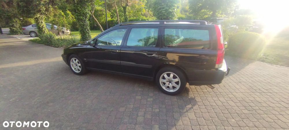 Volvo V70 D5 Comfort - 13