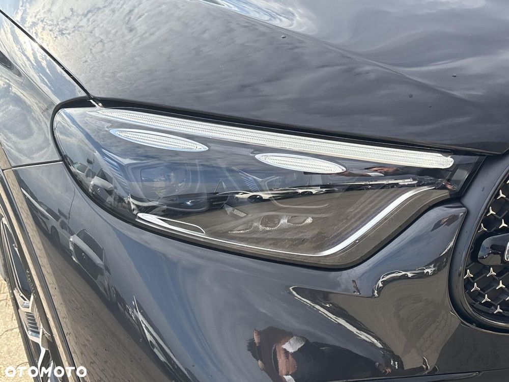 Mercedes-Benz GLC - 10