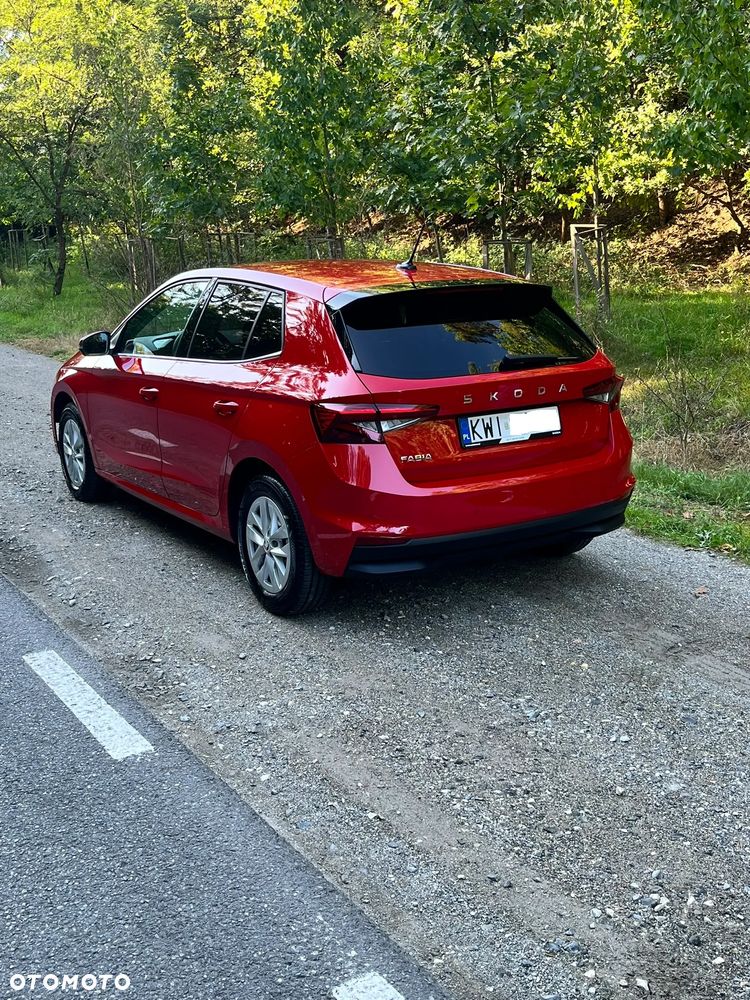 Skoda Fabia ver-1-0-tsi-selection - 6