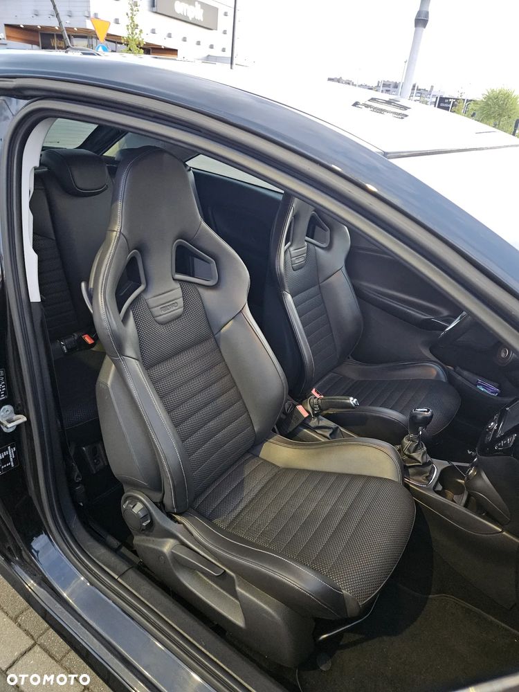 Opel Corsa 1.4 T GSi S&S - 14