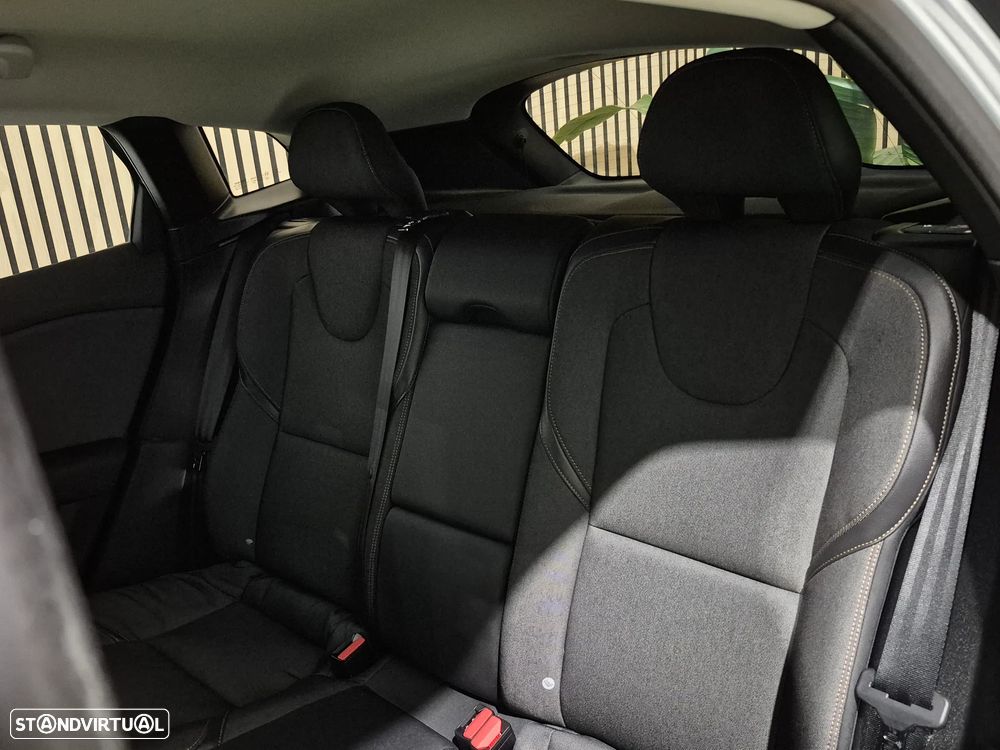 Volvo V40 Cross Country 1.6 D2 Momentum Powershift - 36
