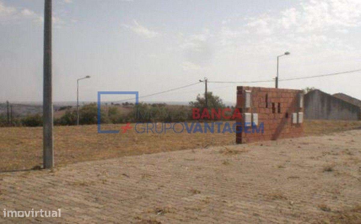 Terreno no Sítio do Curral (Alvito), 439m², para construção de edif...
