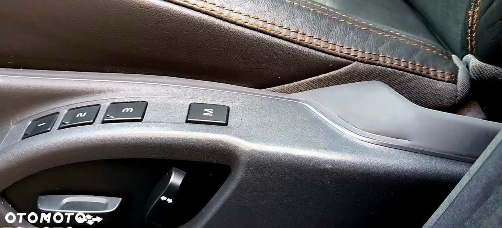 Volvo XC 60 - 32