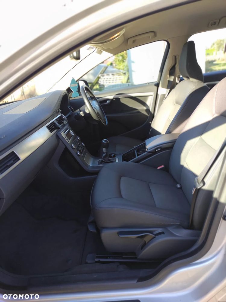 Volvo V70 2.0D Kinetic - 10