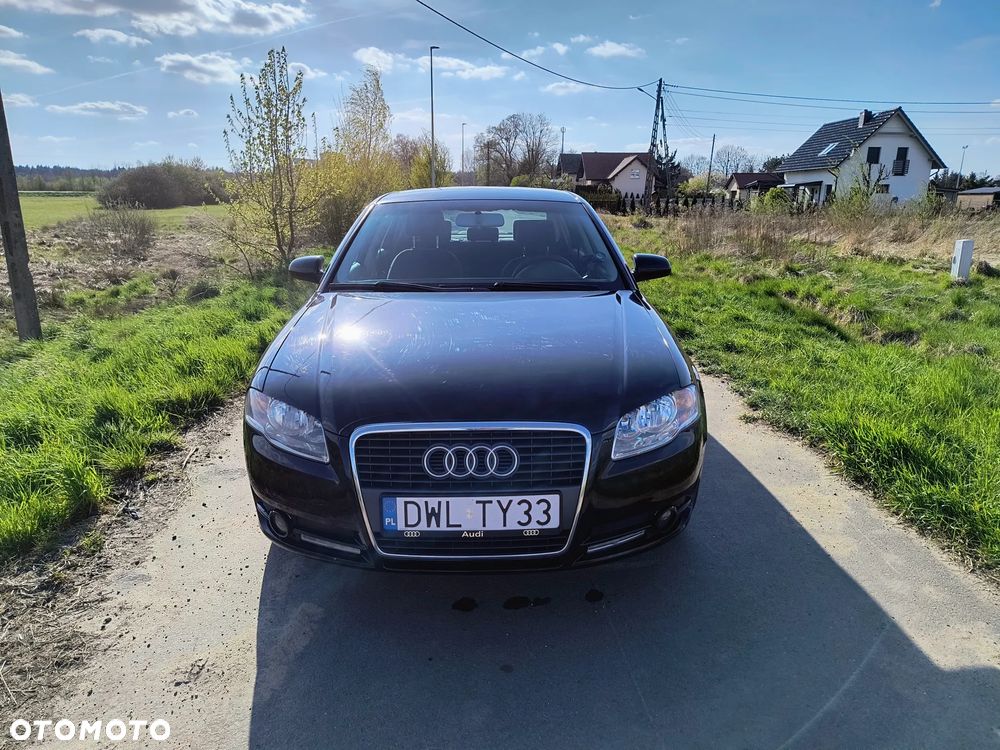 Audi A4 Limousine - 2