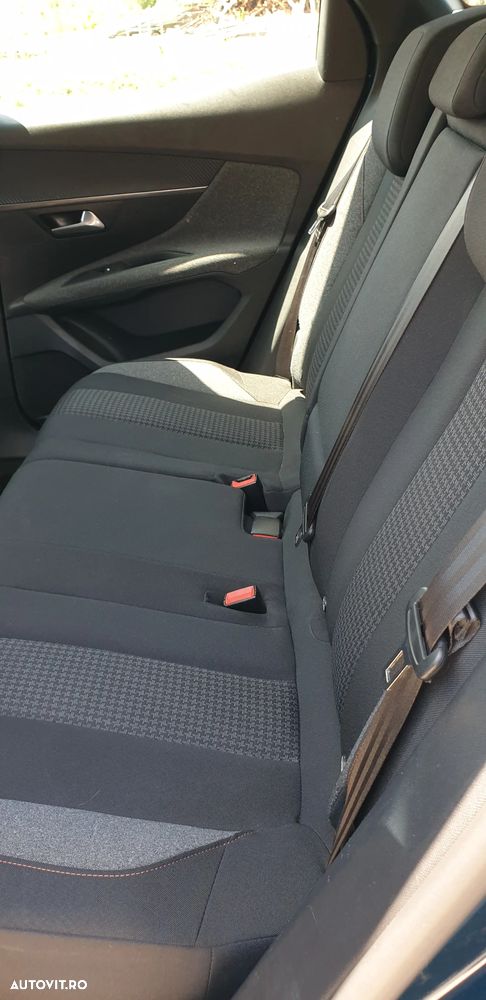 Peugeot 3008 1.5 BlueHDI S&S EAT8 Active - 12