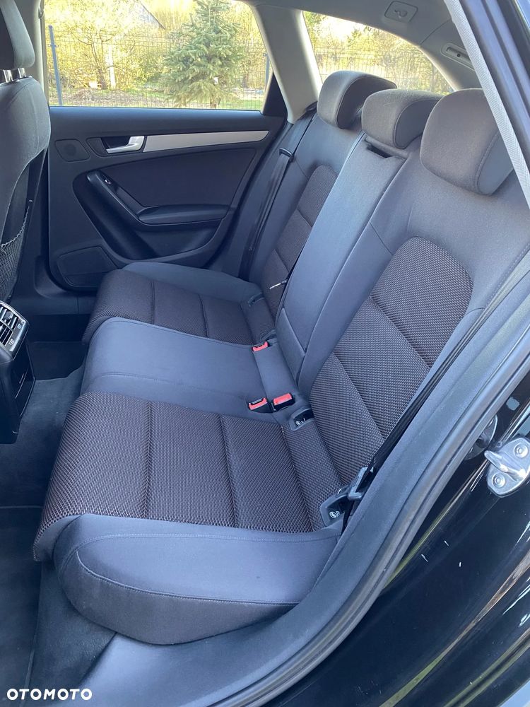 Audi A4 Allroad - 12