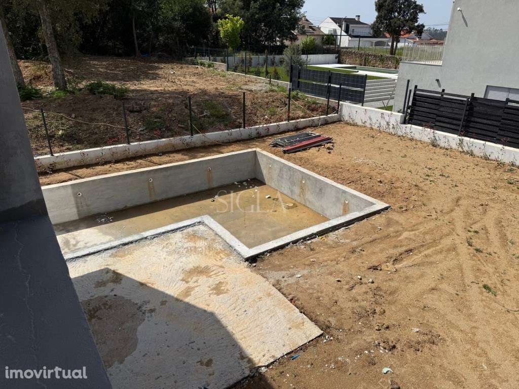 Moradia T4 em Serzedo - Grande imagem: 4/17