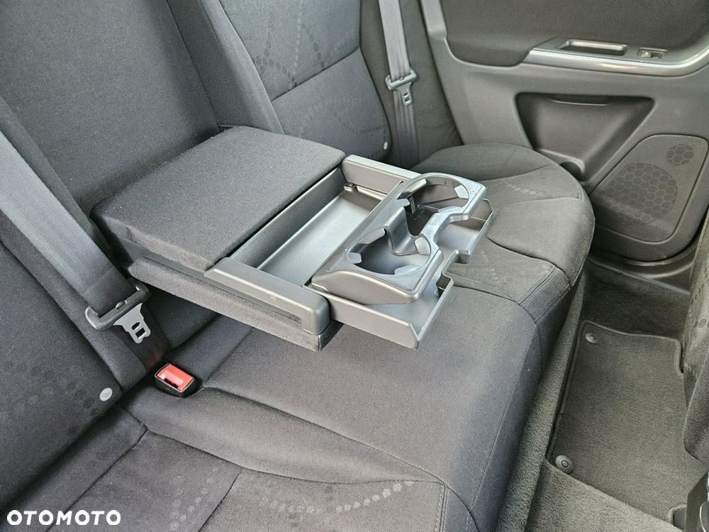 Volvo XC 60 D3 Momentum - 14