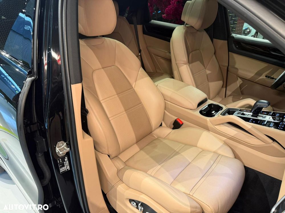 Porsche Cayenne Coupe - 28