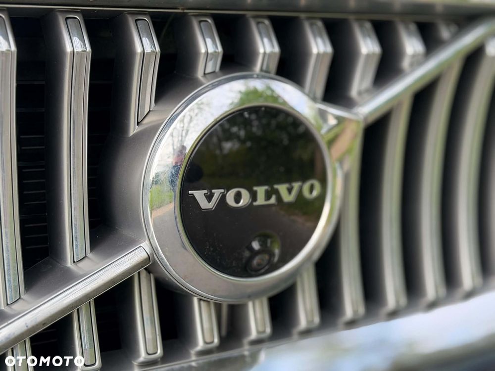 Volvo XC 90 - 25