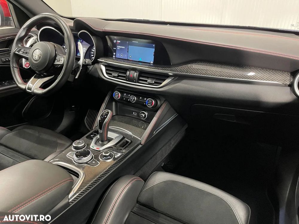 Alfa Romeo Stelvio 2.9 V6 Turbo AWD AT8 Quadrifoglio - 8
