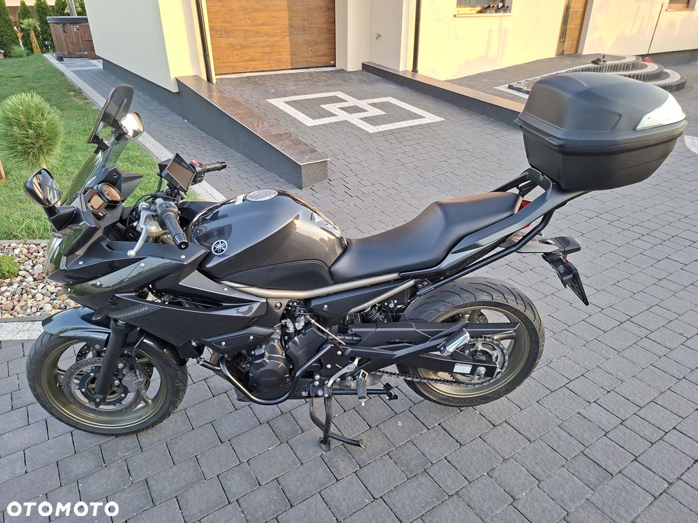 Yamaha XJ - 2
