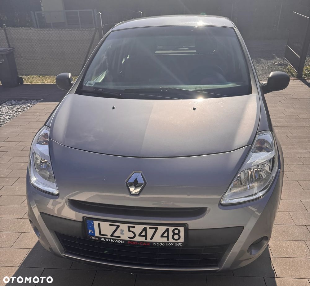 Renault Clio - 2