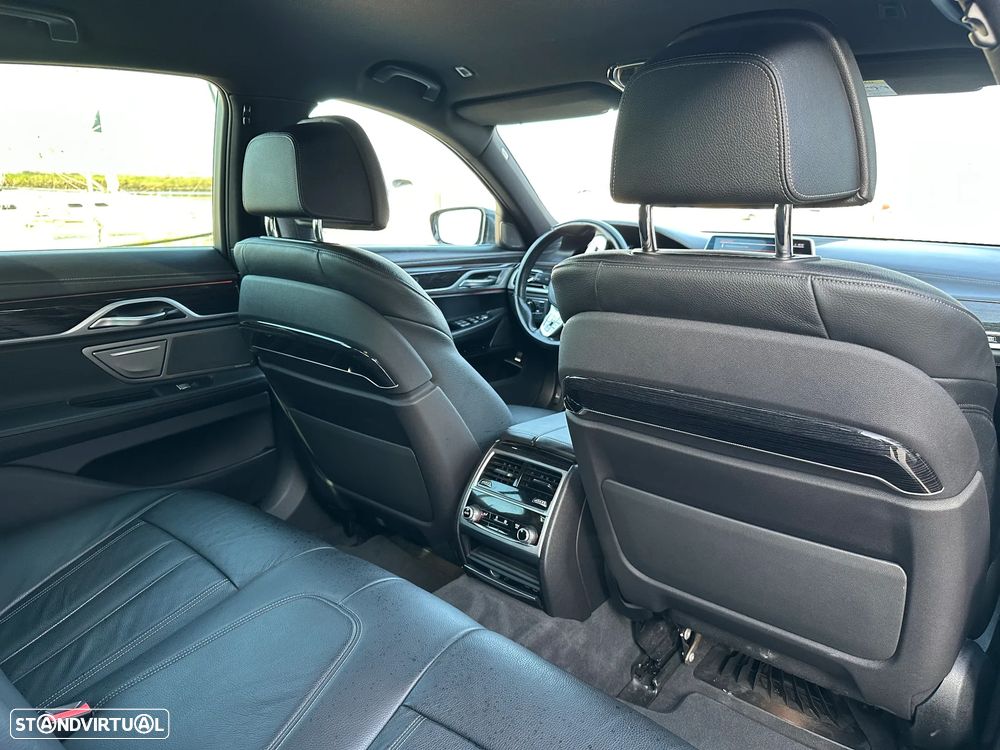 BMW 730 d Auto - 32