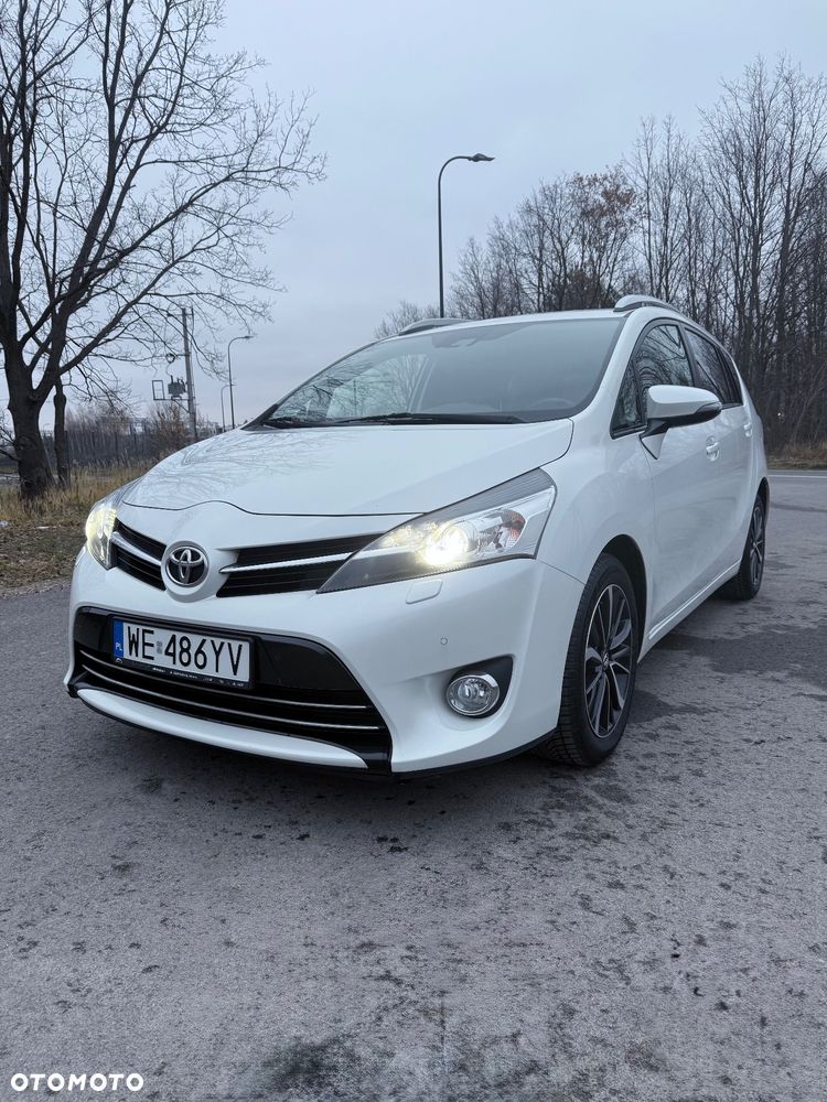 Toyota Verso 1.8 Premium 7os MS - 3