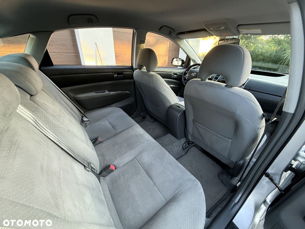 Toyota Prius 1.5 VVT-i Sol - 26