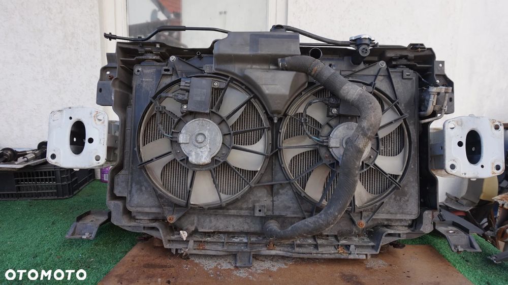 Mazda 3 BM 2.2D  Skyactive pas przedni belka chlodnice - 2