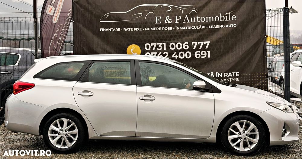 Toyota Auris 1.4 D-4D Unique - 10