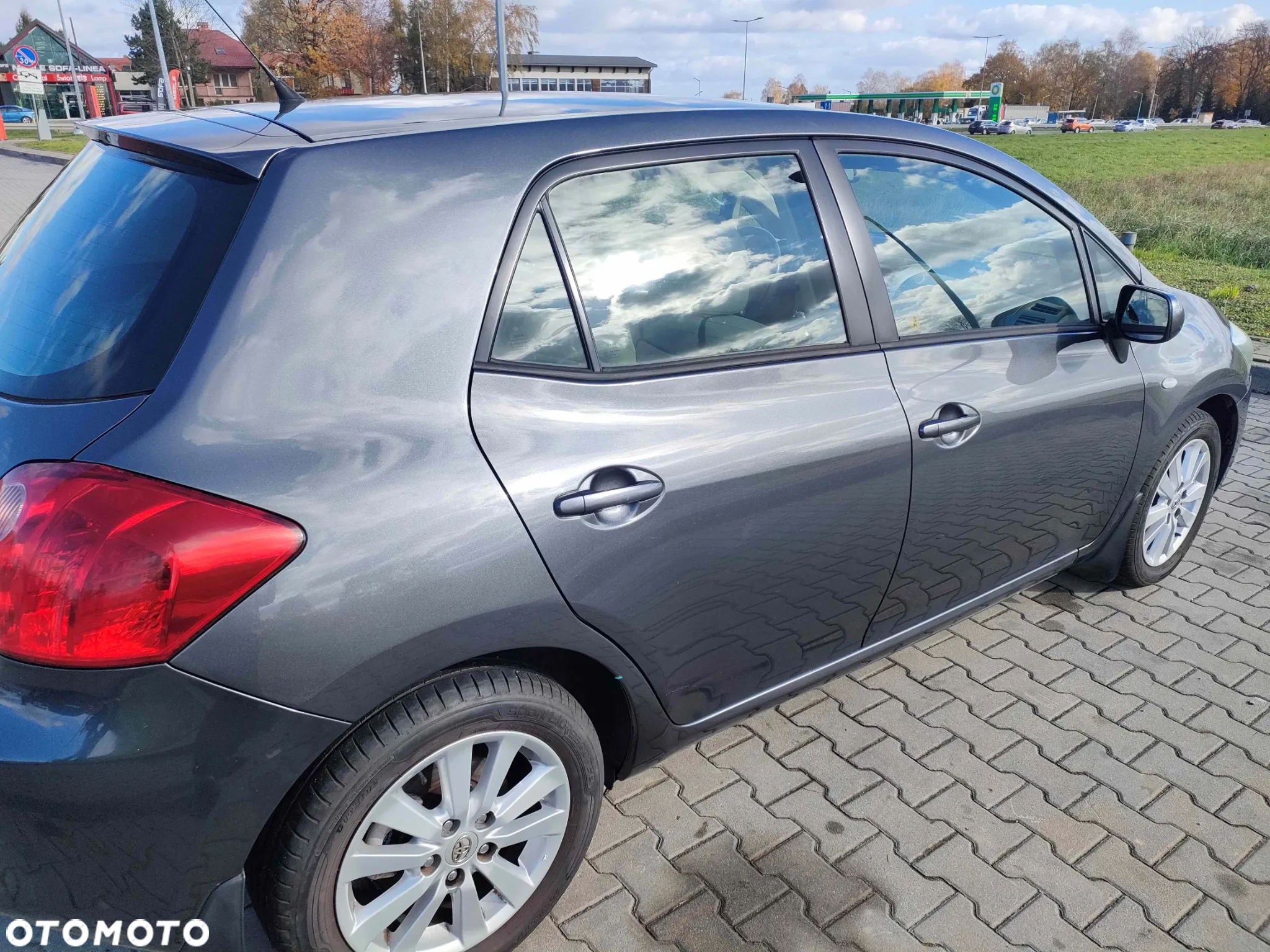 Toyota Auris 1.6 VVT-i Sol - 5