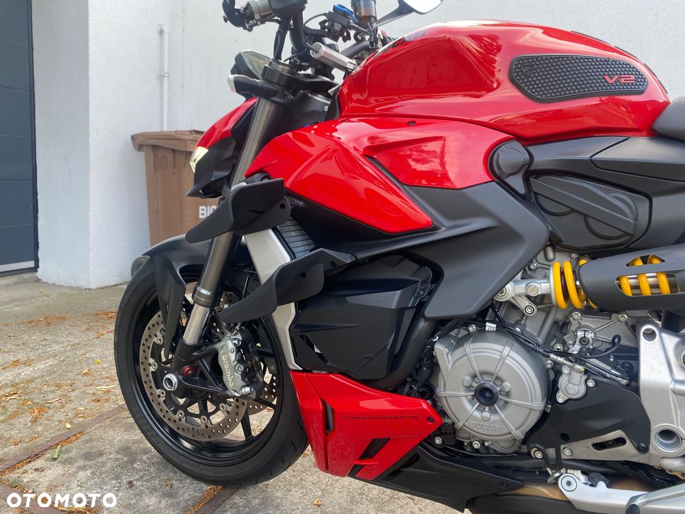 Ducati Streetfighter V2 - 14