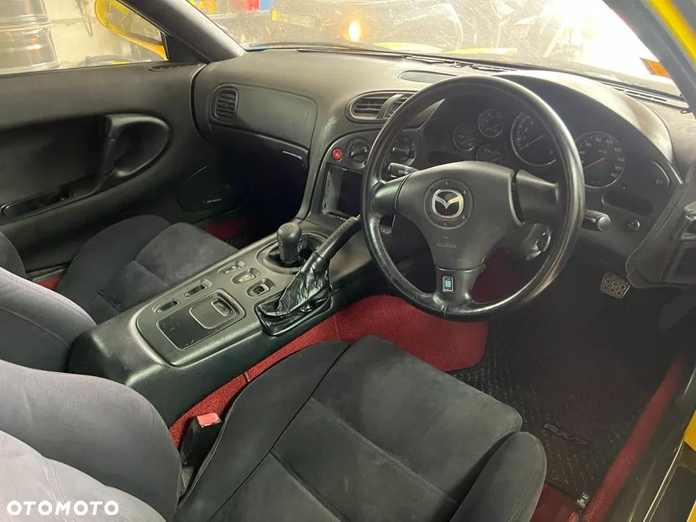 Mazda RX-7 Turbo - 12