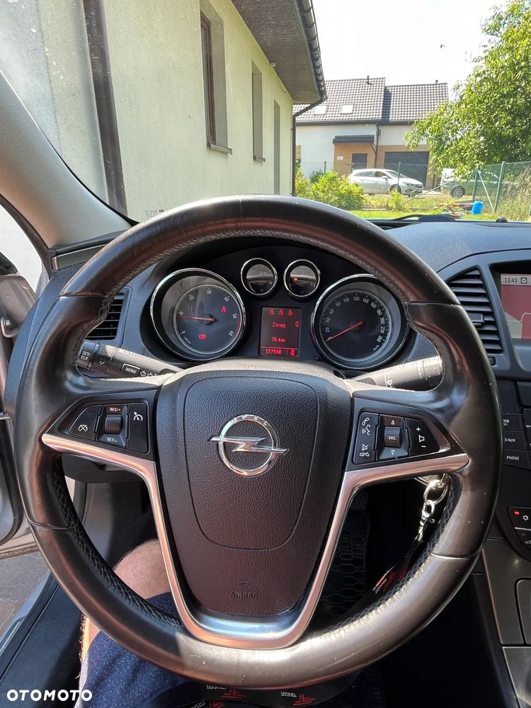 Opel Insignia 2.0 CDTI - 16