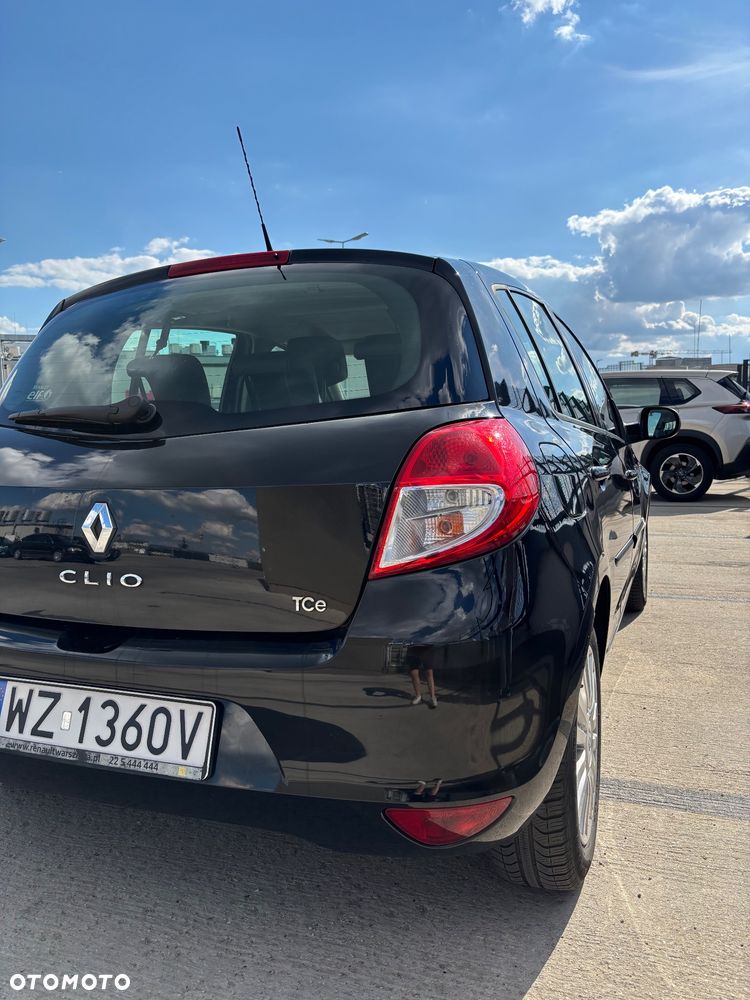 Renault Clio - 9