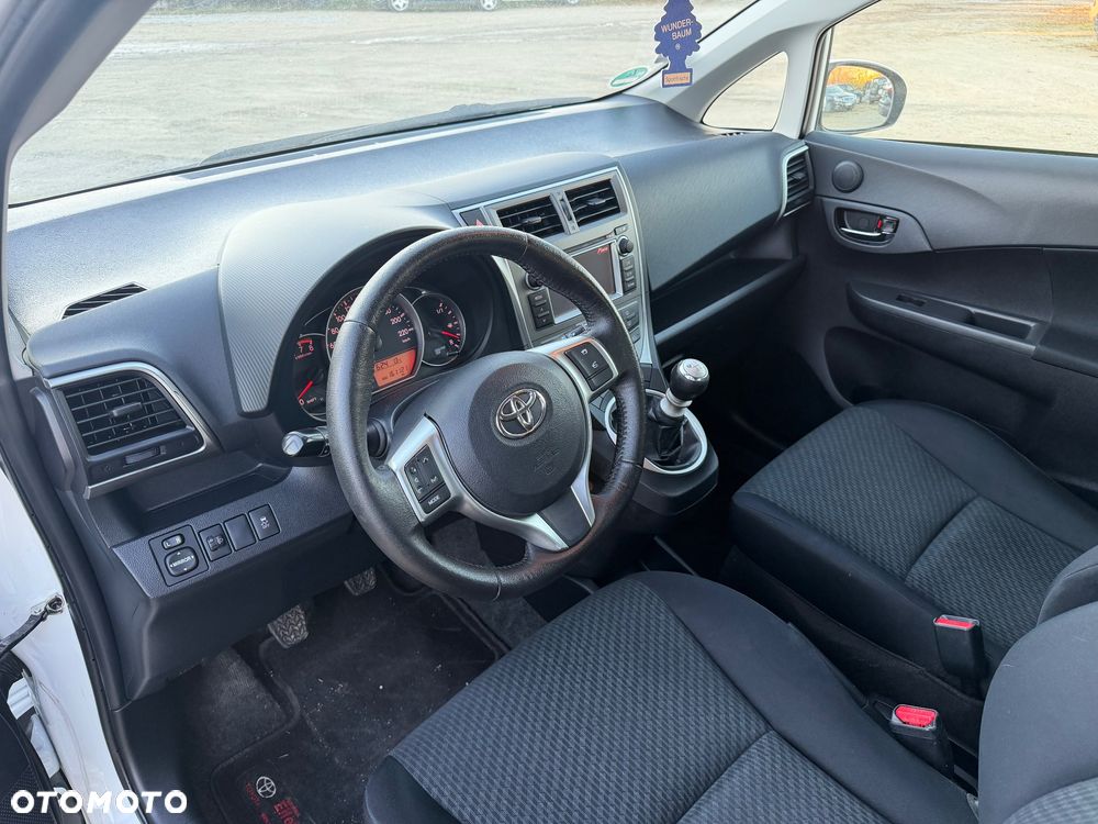 Toyota Verso S 1.33 Premium - 15