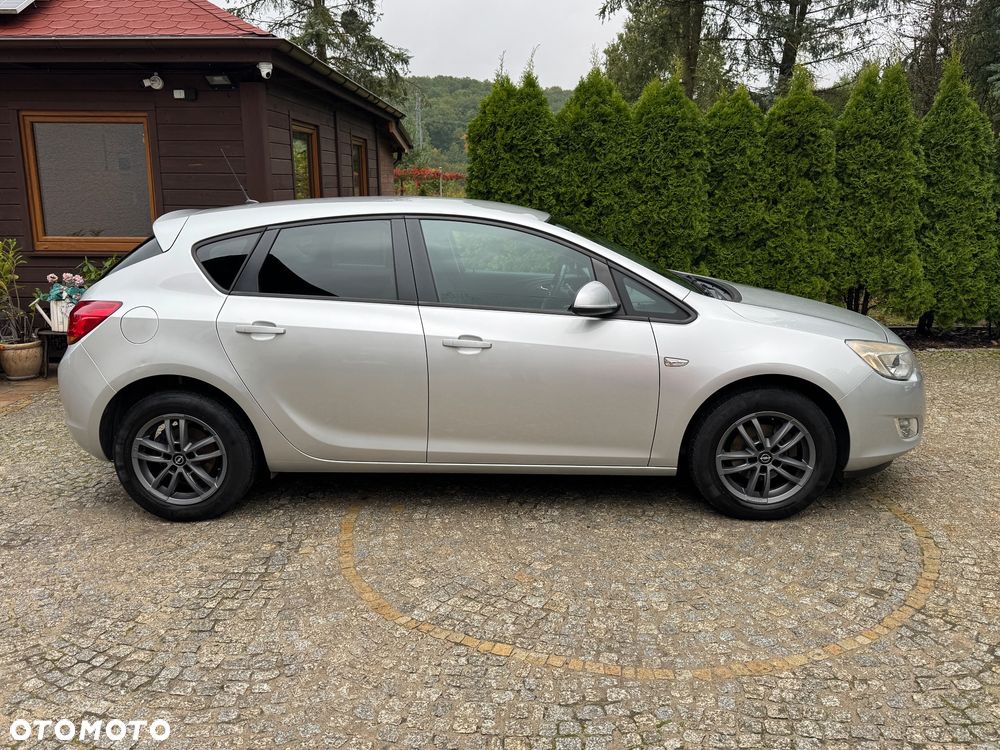 Opel Astra 1.4 Turbo Design Edition - 4