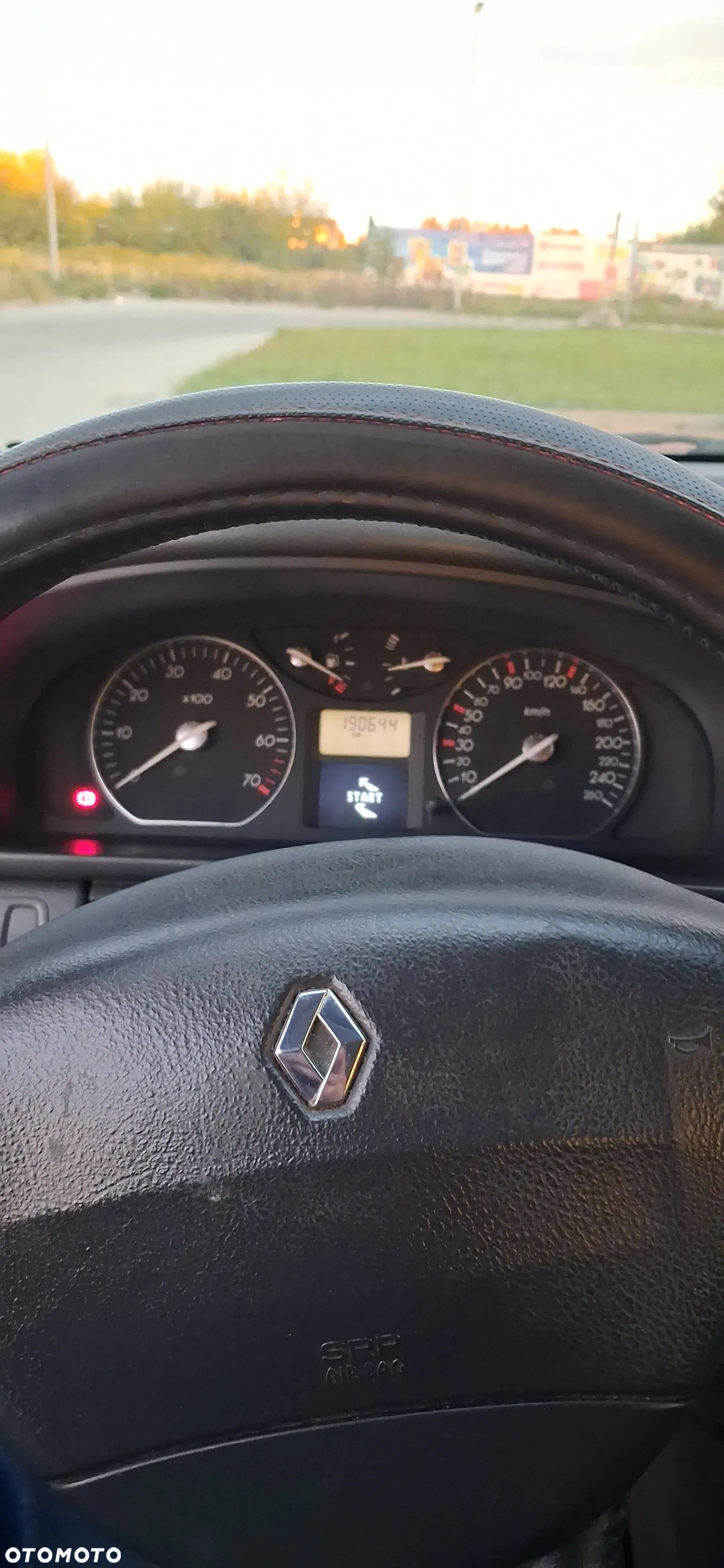 Renault Laguna 1.8 Emotion - 13