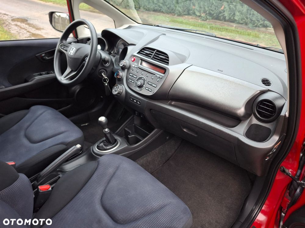 Honda Jazz ver-1-4-i--vtec-elegance - 8
