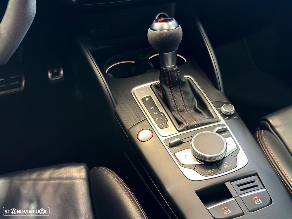 Audi RS3 Sportback 2.5 TFSI quattro S tronic - 15