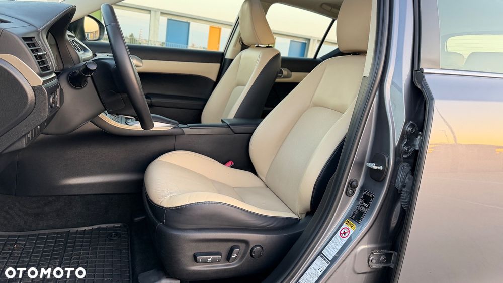 Lexus CT Luxury Line - 17
