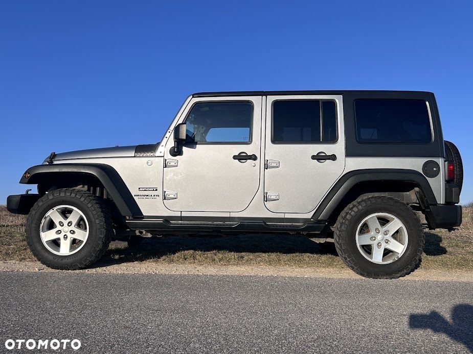 Jeep Wrangler - 37