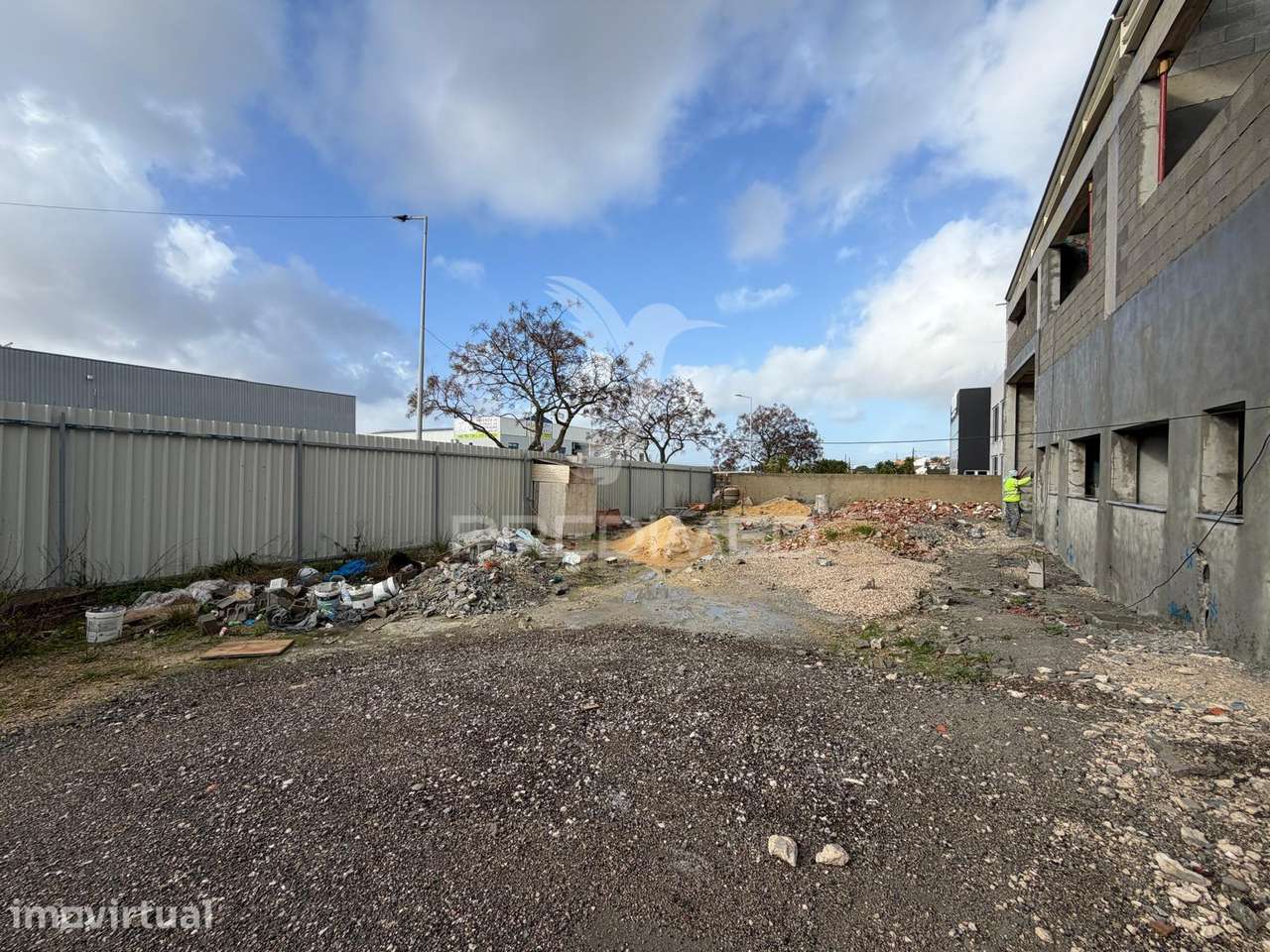 Armazéns Industriais Novos - Seixal (Venda Individual ou Conjunta) - Grande imagem: 3/24
