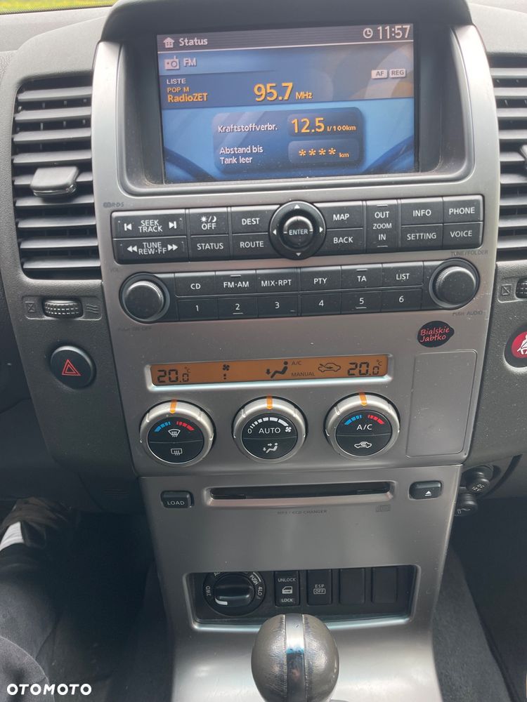 Nissan Pathfinder 2.5 DCi LE - 33