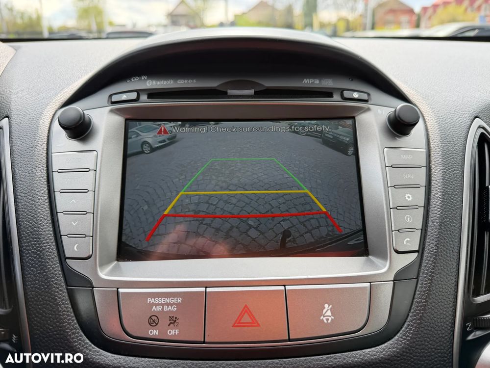 Hyundai ix35 2.0 CRDI 4WD Automatik Fifa World Cup Gold Edition - 12