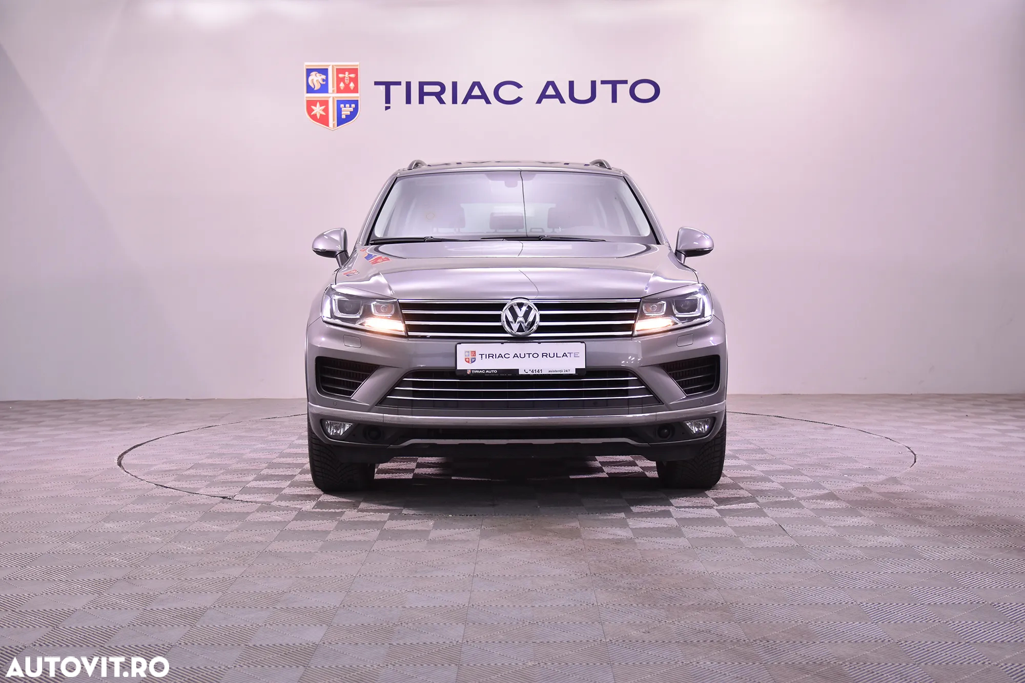 Volkswagen Touareg - 8