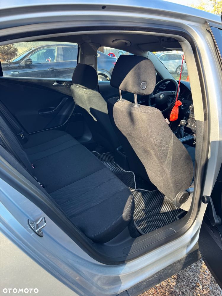 Volkswagen Passat - 7