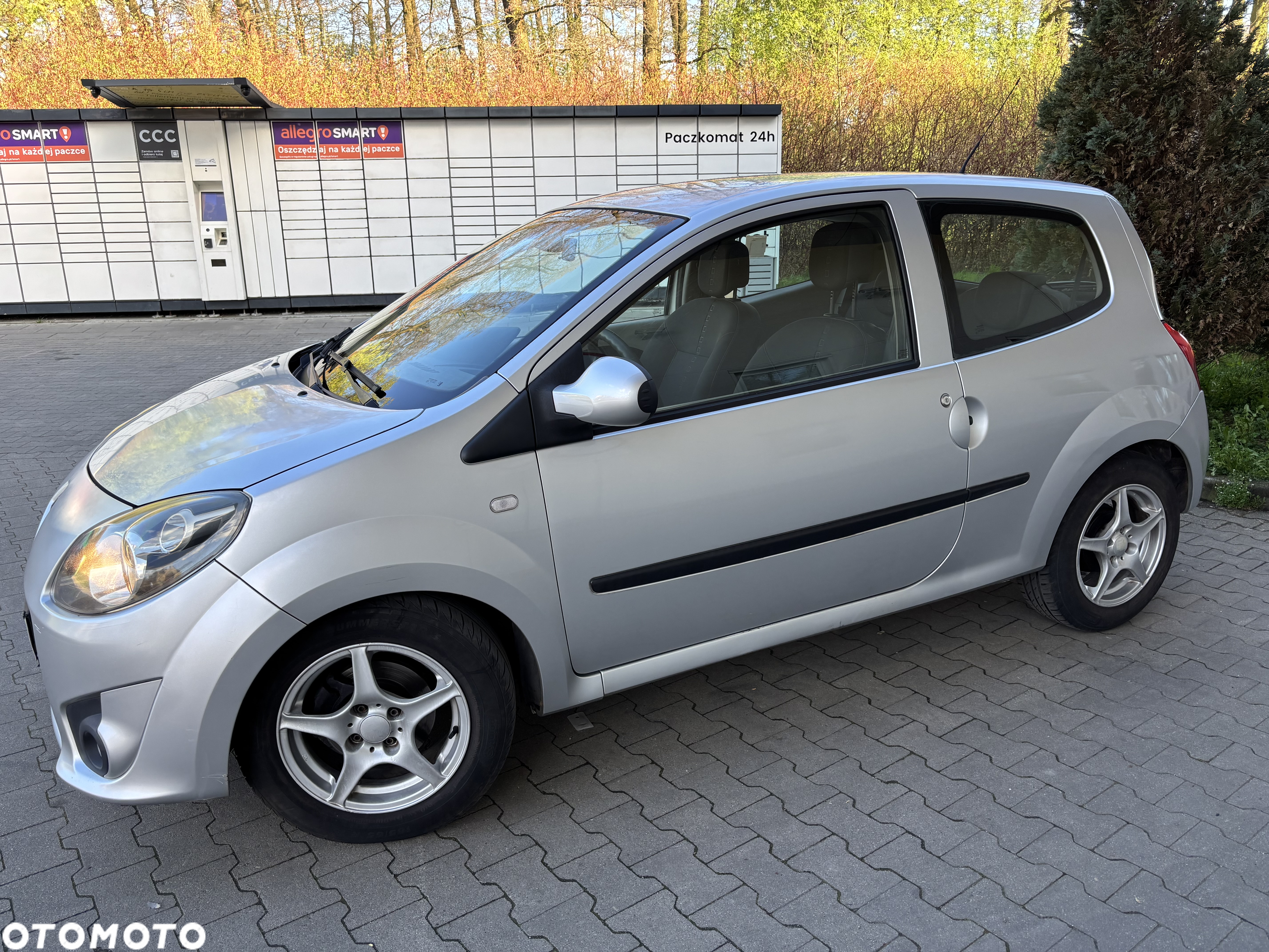 Renault Twingo 1.2 16V 75 Quickshift Authentique - 4