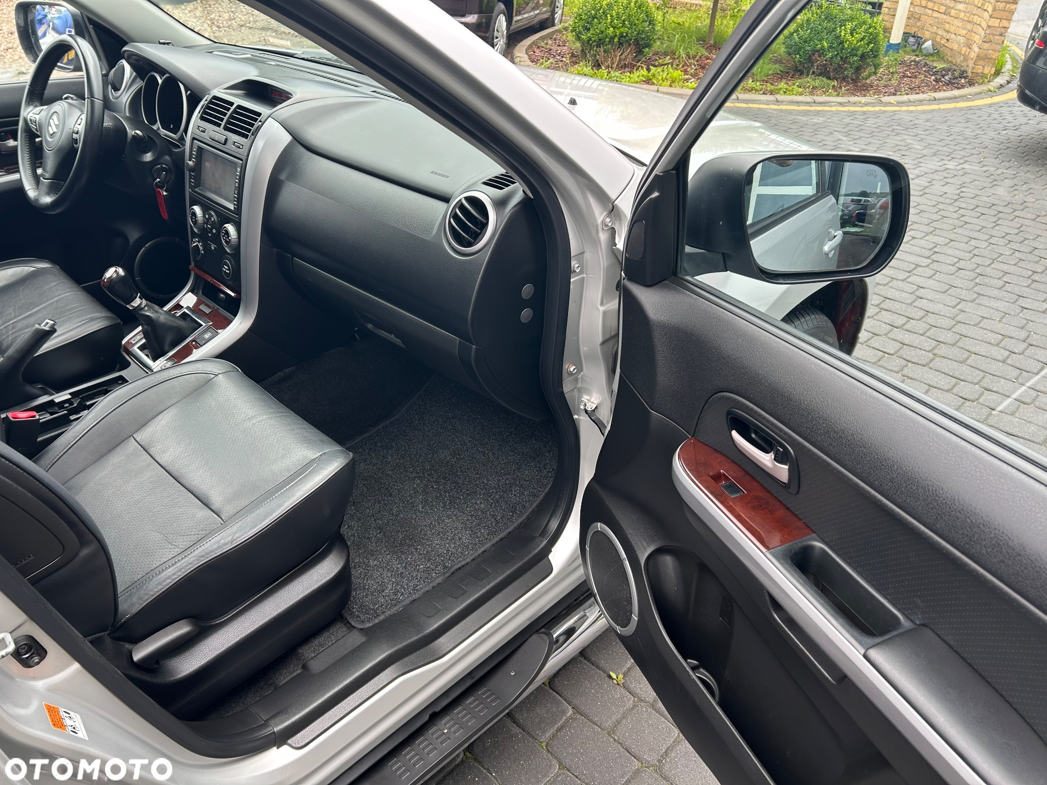 Suzuki Grand Vitara 1.9 DDiS Club - 30
