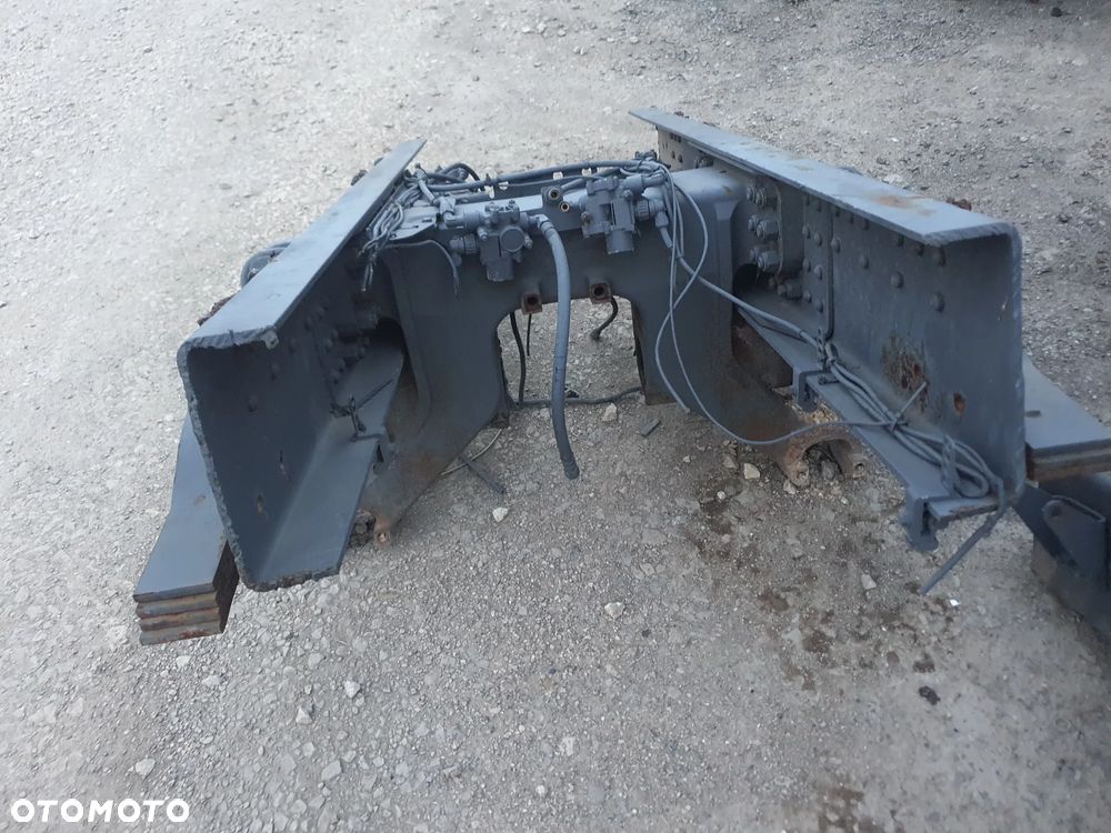 Wózek resora scania 6x4 6x6 8x4 - 3