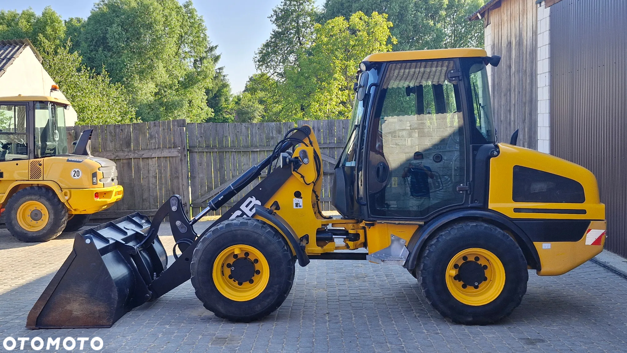 JCB 407 - 7