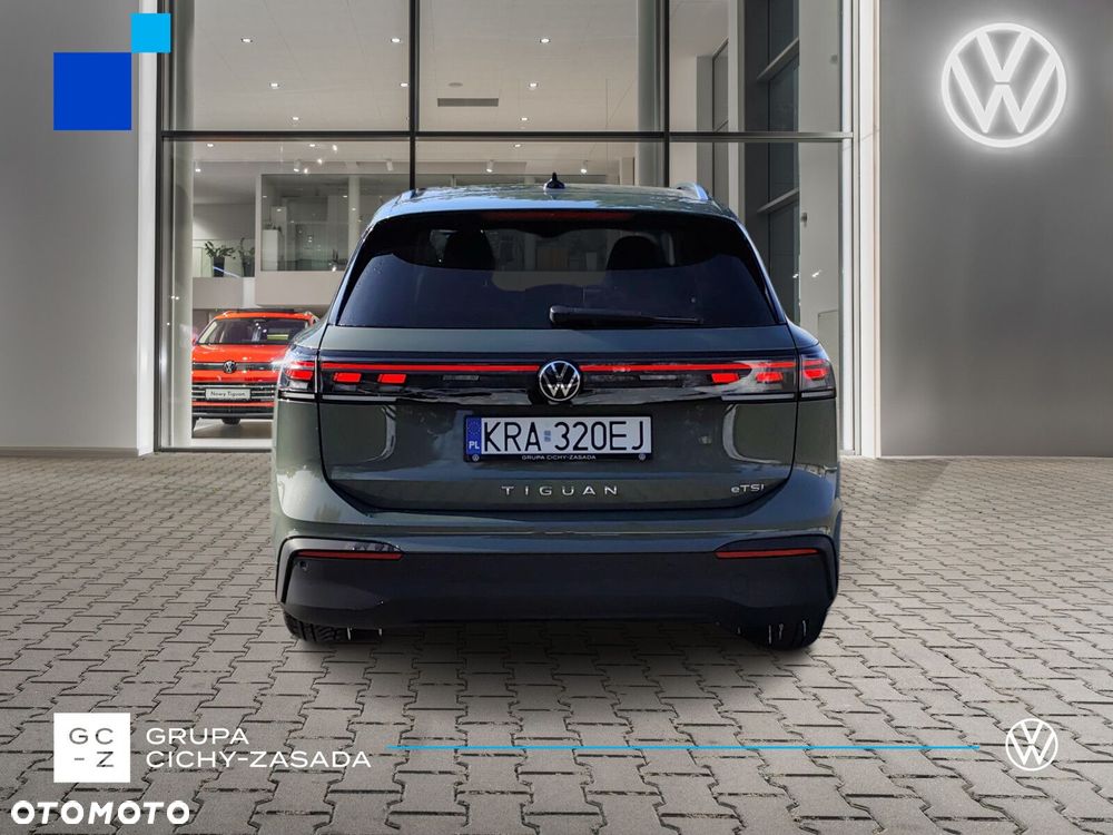 Volkswagen Tiguan - 4